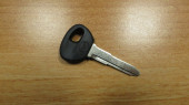 Корпус ключа зажигания Mazda (km052)